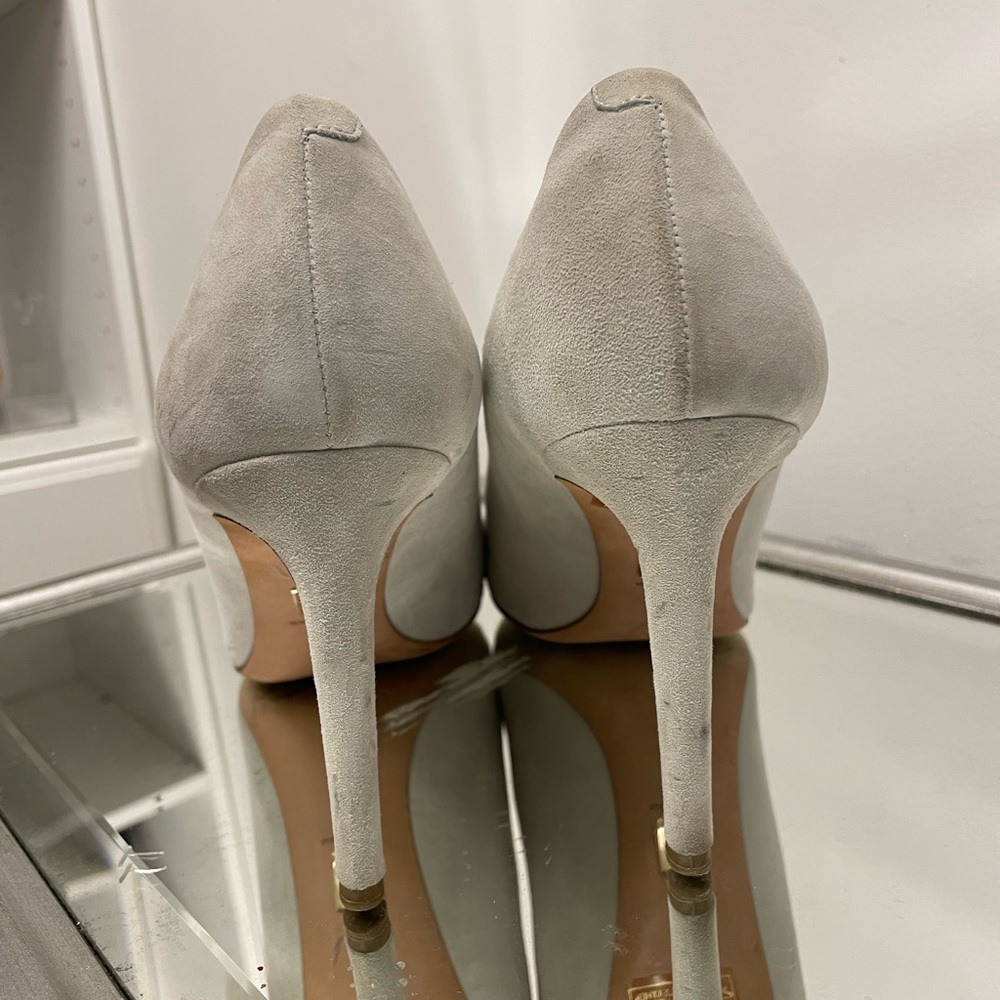 Hugo Boss Suede Pumps - Picture 3 of 4